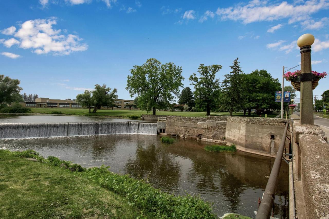 Webber Hotel Lyndonville Luaran gambar